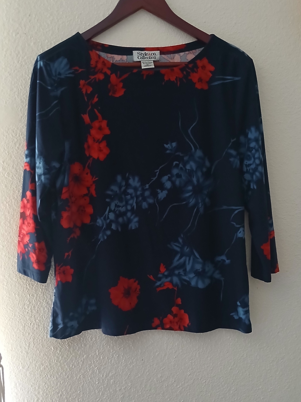 Style & Co. Women's Navy Floral Boatneck Top with Red Accents